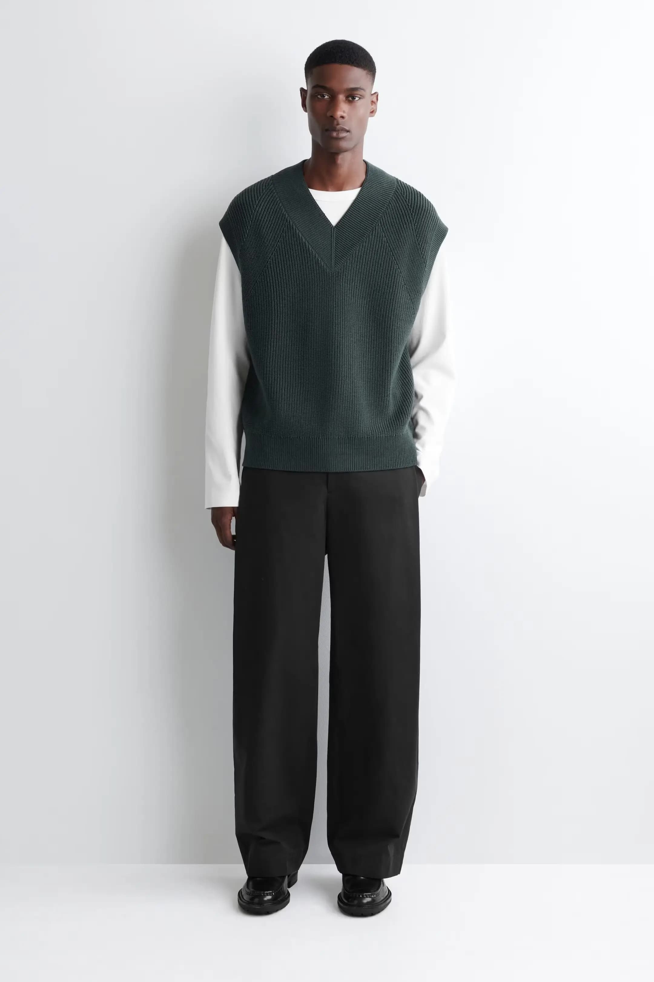 Men's Dark Green Ribbed V Neck Knit Vest