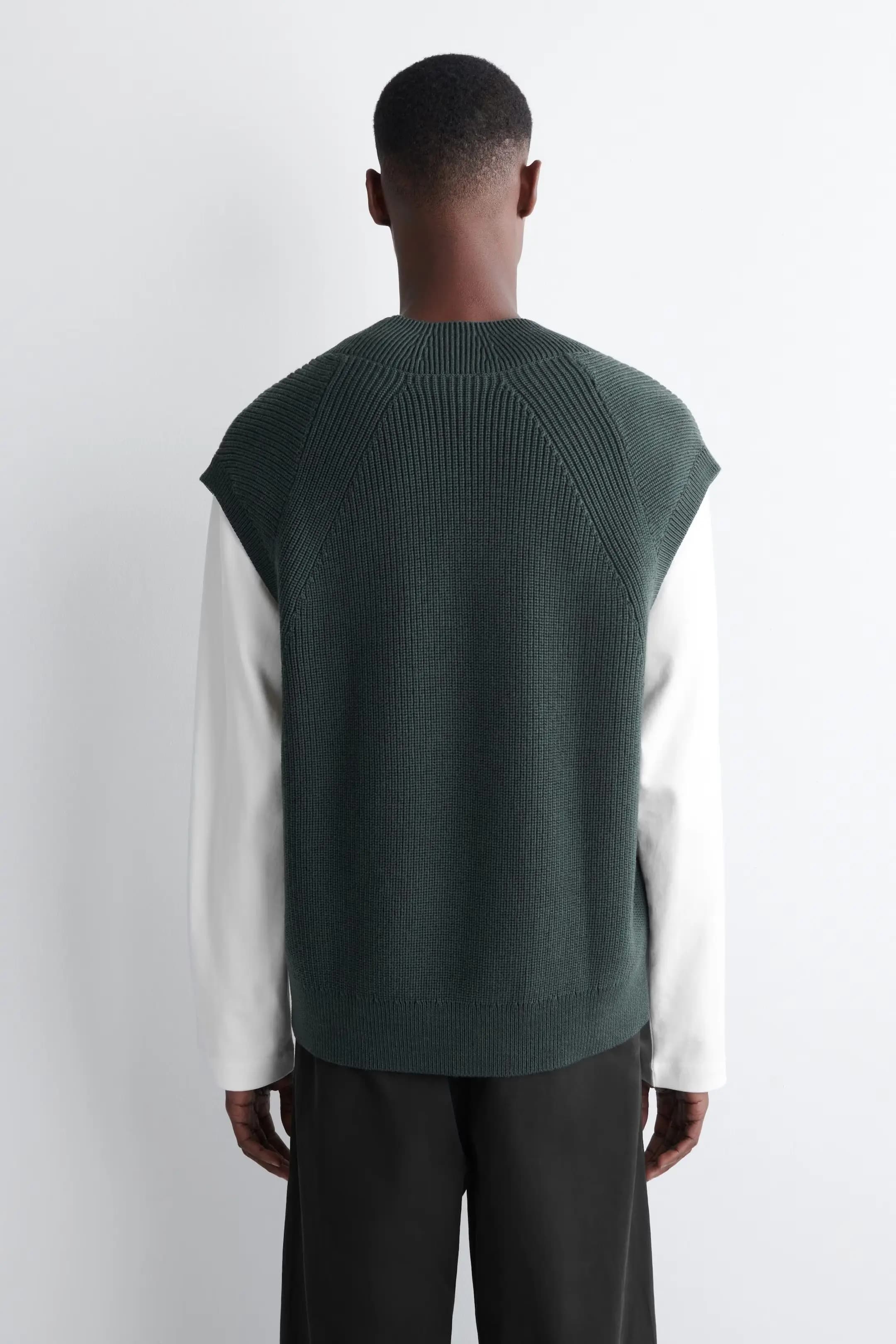 Men's Dark Green Ribbed V Neck Knit Vest — view 3