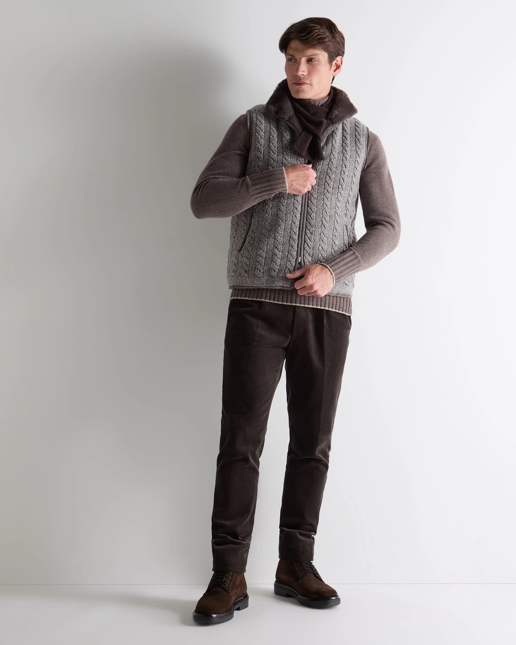 Men's Luxury Reversible Faux Fur Cable Knit Vest Zip Up Gilet Sleeveless