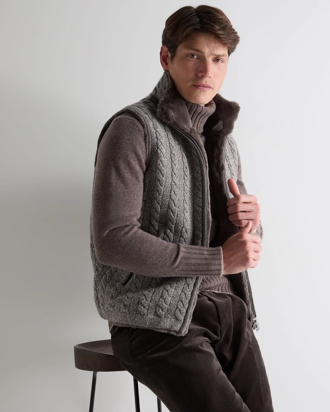 Men's Luxury Reversible Faux Fur Cable Knit Vest Zip Up Gilet Sleeveless — view 3