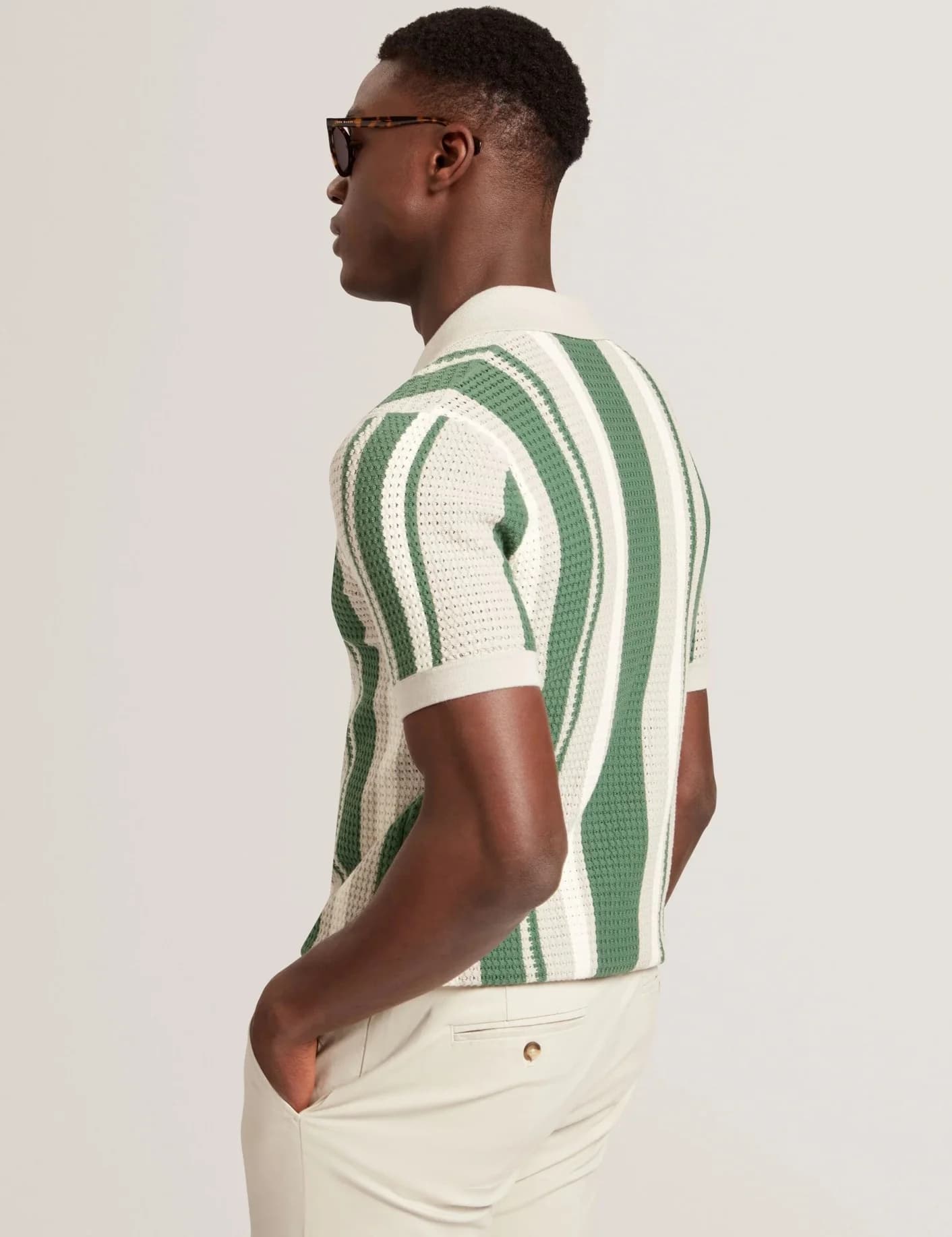 Men's Short Sleeve Viscose Knit Vertical Stripe Bowling Top — view 2