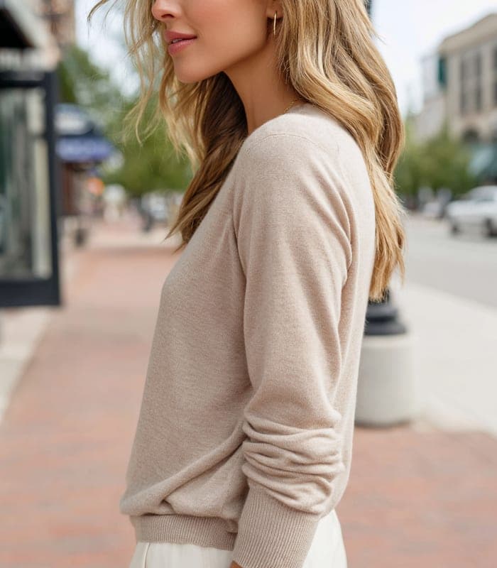 Women's Lightweight Cashmere Crew Neck Sweater — view 4