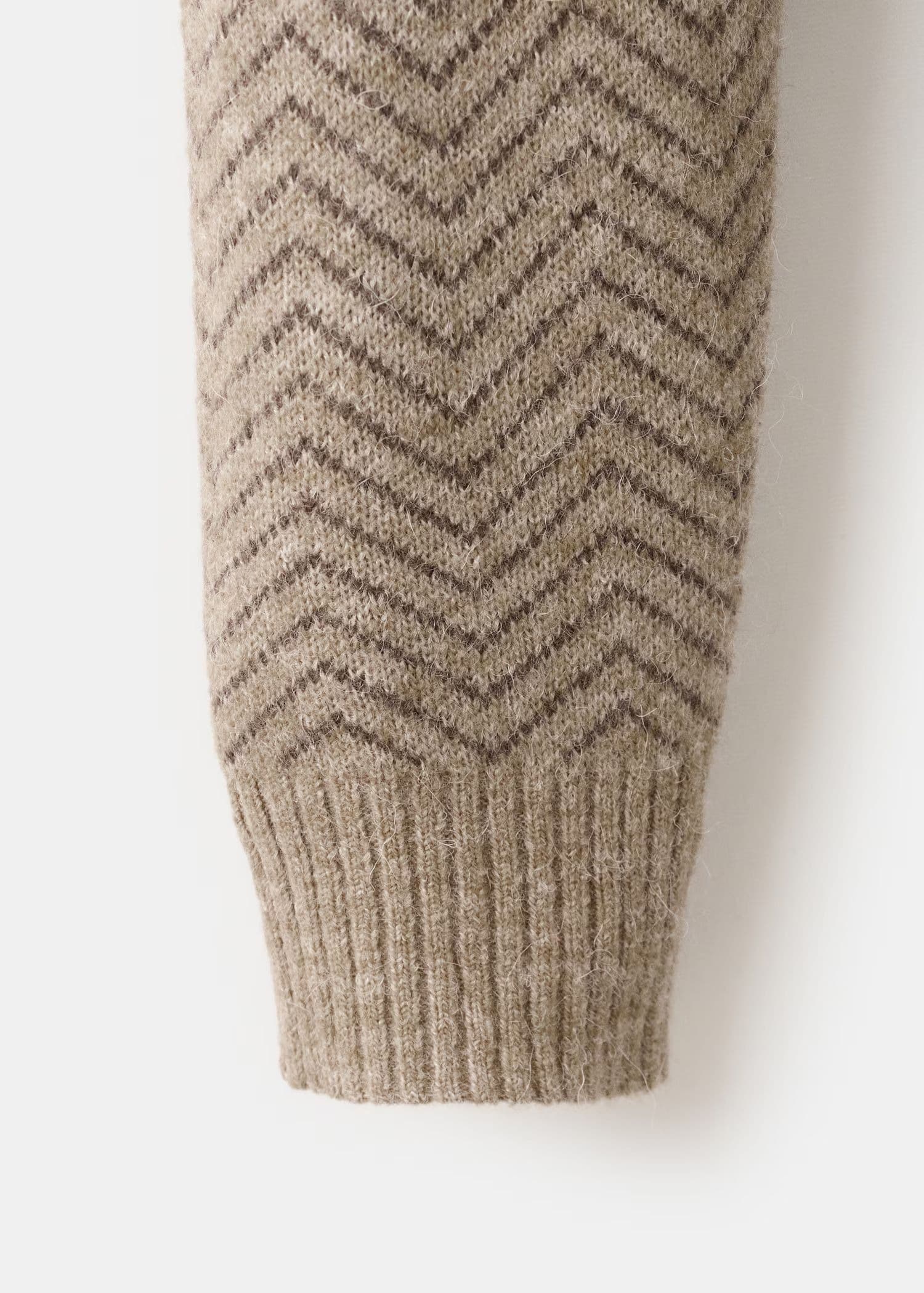 Men's Beige Zigzag Pattern Crew Neck Sweater Textured Wool — view 5