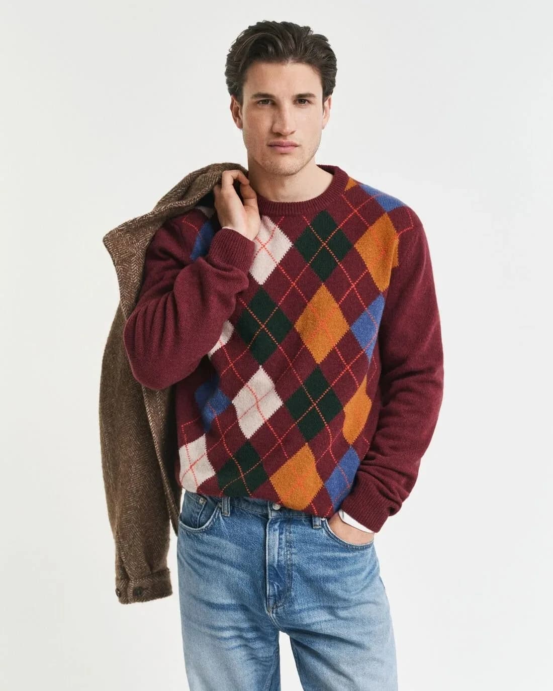 Men's Burgundy Red Argyle Crew Neck Sweater Diamond Pattern