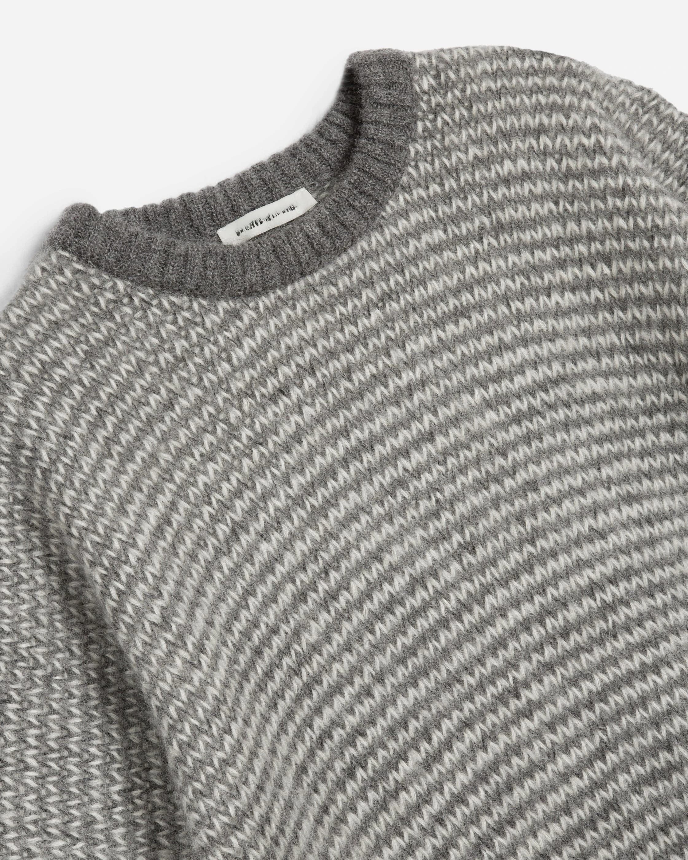Men's Grey Striped Textured Crew Neck Sweater Horizontal Pattern Knit Pullover — view 5
