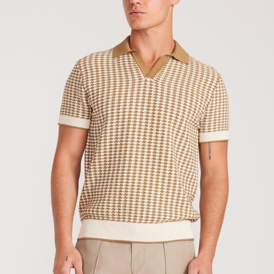 Men's Tan Houndstooth Short Sleeve Knit Polo