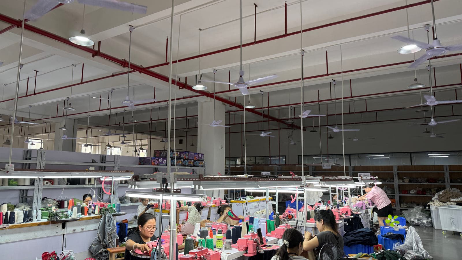 Licheng Knitwear factory floor — Dongguan, Guangdong